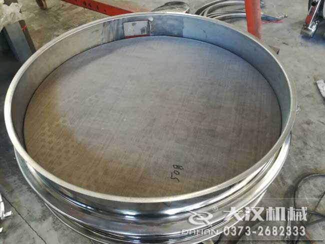 全不銹鋼振動篩細節 全不銹鋼振動篩細節