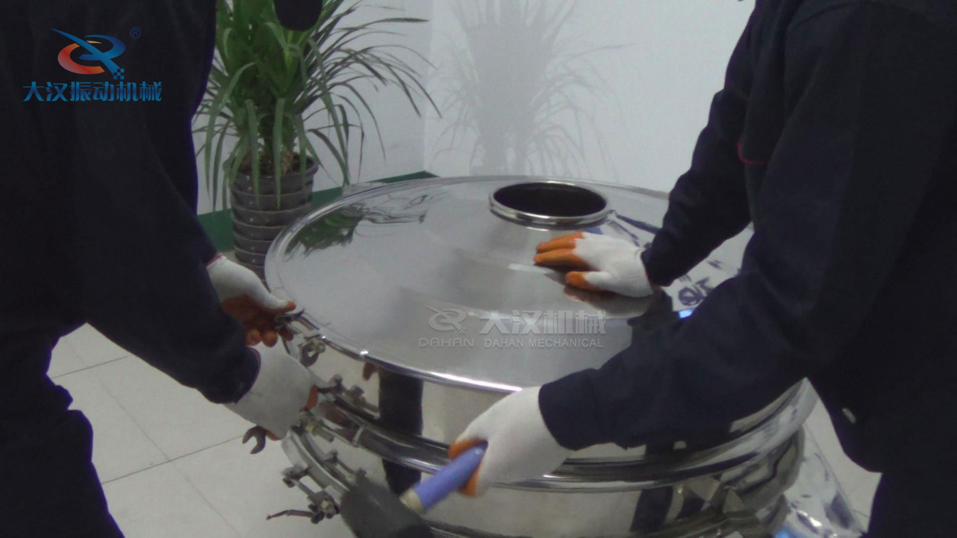 鎖緊旋振篩上框束環(huán) 鎖緊旋振篩上框束環(huán)