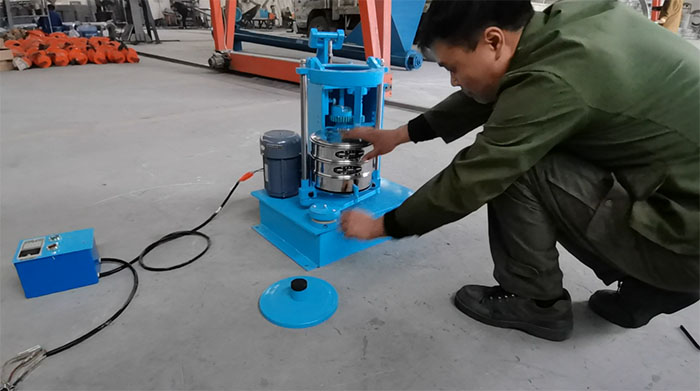 標準振篩機使用注意事項。